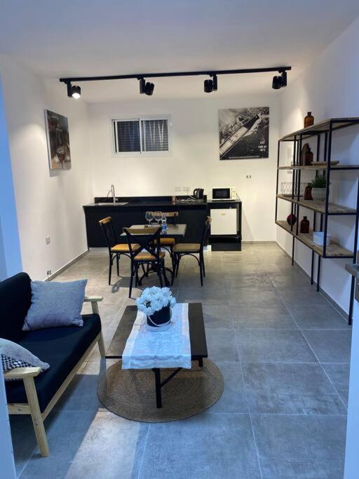 הדירה בדובדבן - The Apartment In Dovdvan Tiberias Bagian luar foto