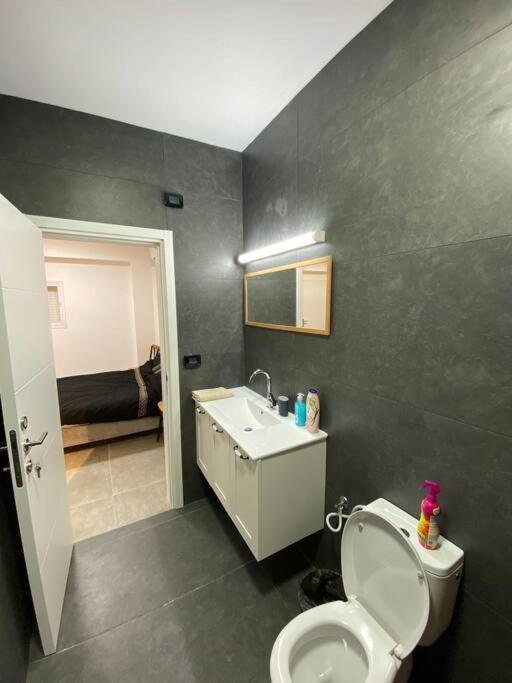 הדירה בדובדבן - The Apartment In Dovdvan Tiberias Bagian luar foto